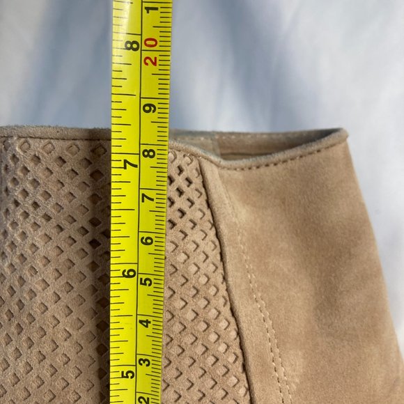 Steve Madden 'Replay' Ankle Boots Size 8 1/2 Taupe Tan Suede and Suede Mesh - Picture 8 of 9